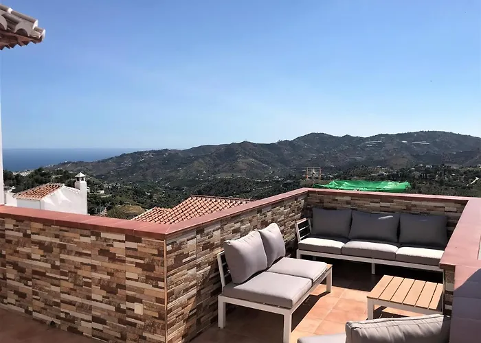 Leyre'S House - Terrace & Sun